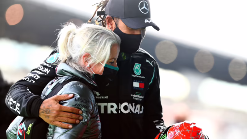 ¿Los equipos de F1 tienen fisioterapeutas?