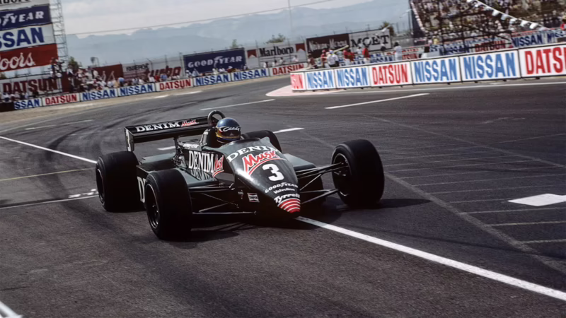 Who won the Caesars Palace Grand Prix in 1982?