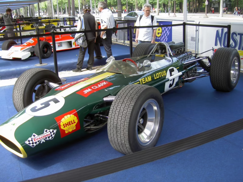 ¿Cuánto cuesta un Lotus Type 49?