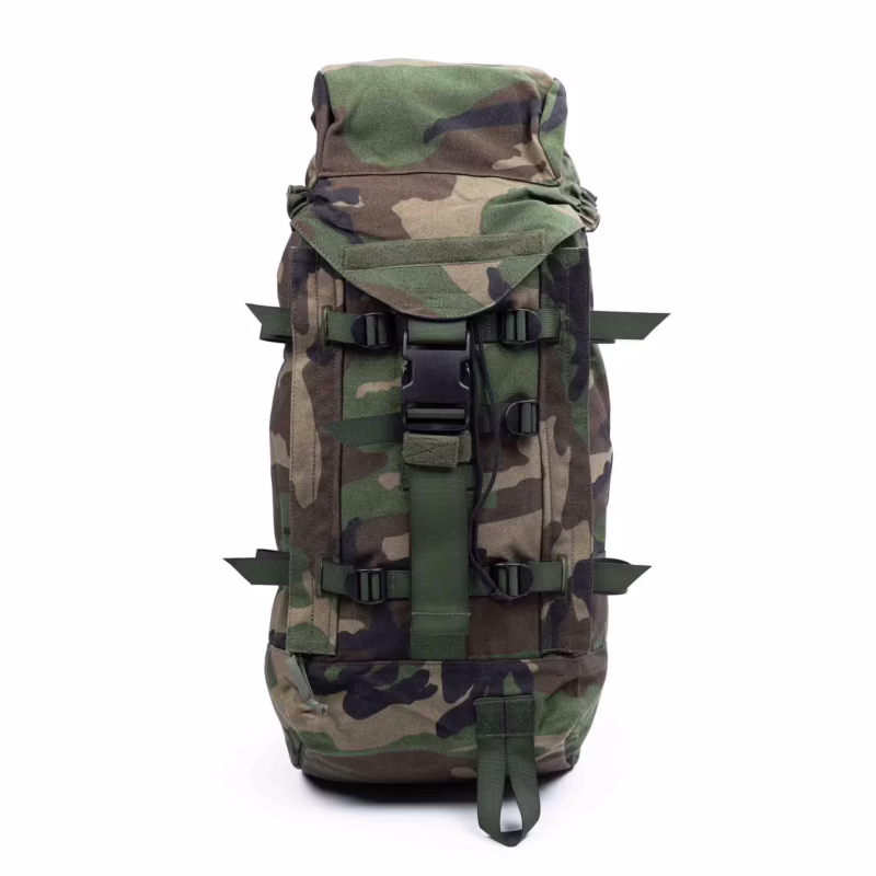 Is a 40L backpack allowed in a flight?