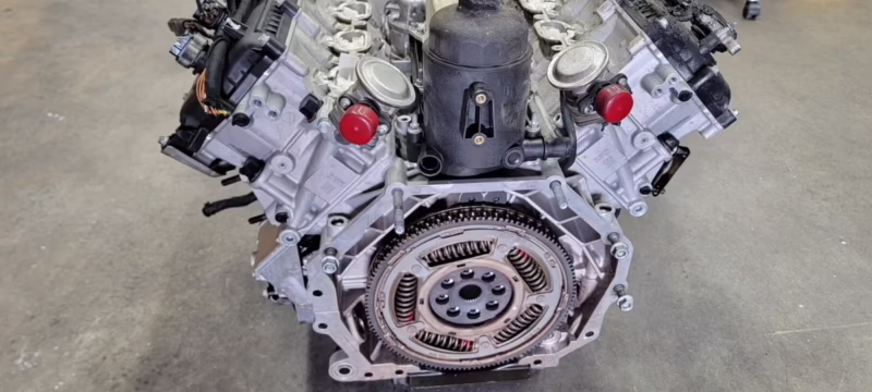 How fast does a McLaren 650S go?