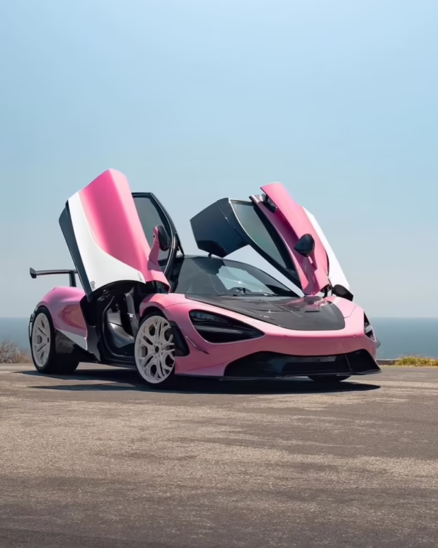 ¿Cuanto cuesta un McLaren 720s rosa?