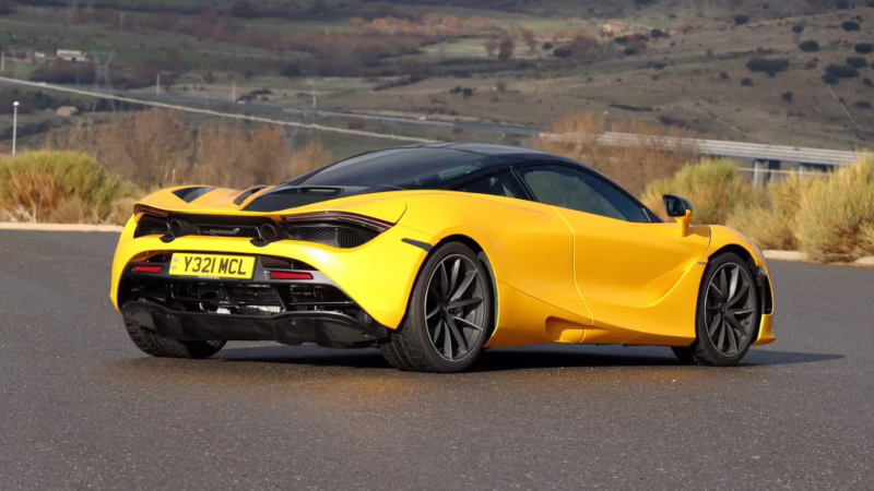 ¿Cuanto cuesta un McLaren amarillo?