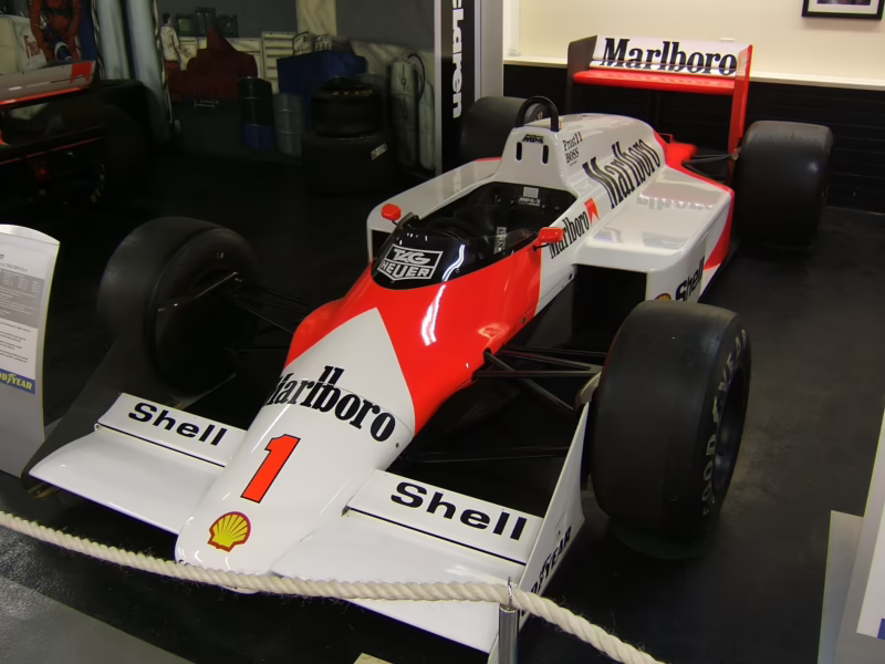 What is the top speed of the McLaren MP4 3?
