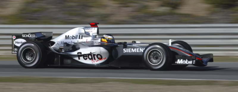 Who is the driver of the McLaren MP4-20?