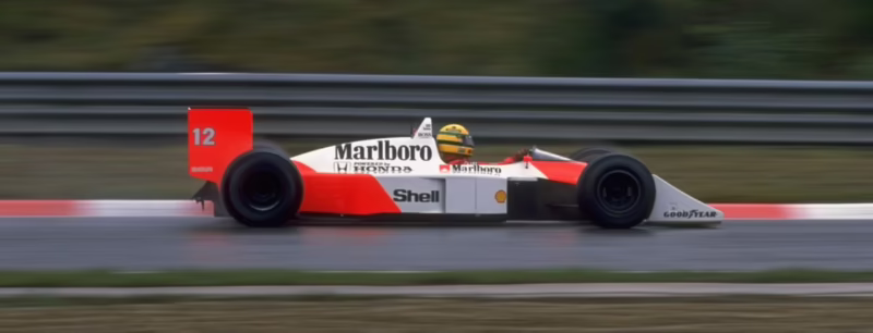 ¿Cuántas carreras ganó el McLaren MP4 4?