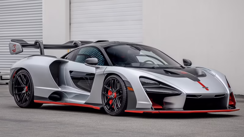 What size rims are on the McLaren Senna?