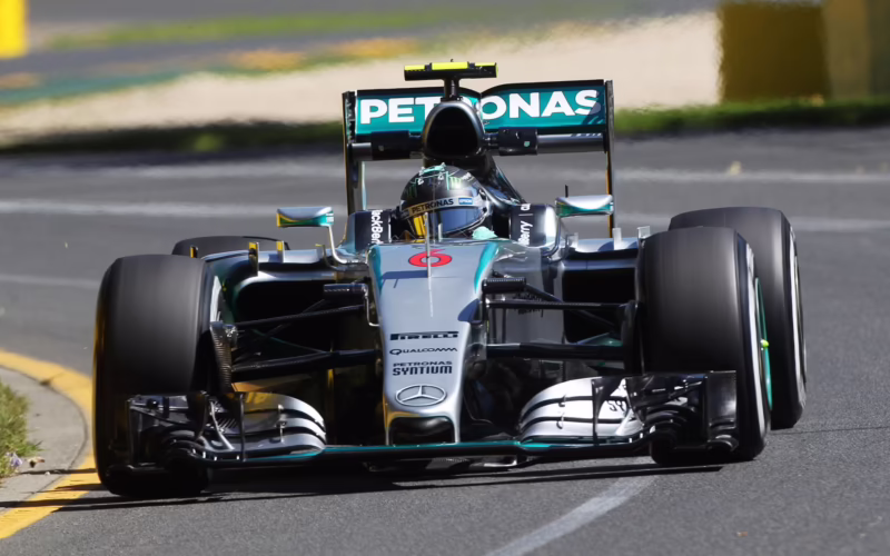 What is the Mercedes F1 W07 2016?