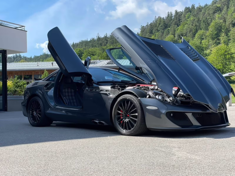 Mercedes SLR McLaren kaç dolar?