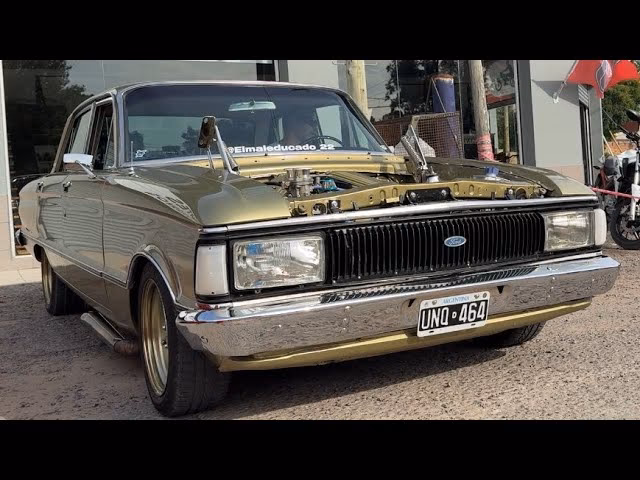 ¿Cuántos HP tiene el motor 221 de Ford?