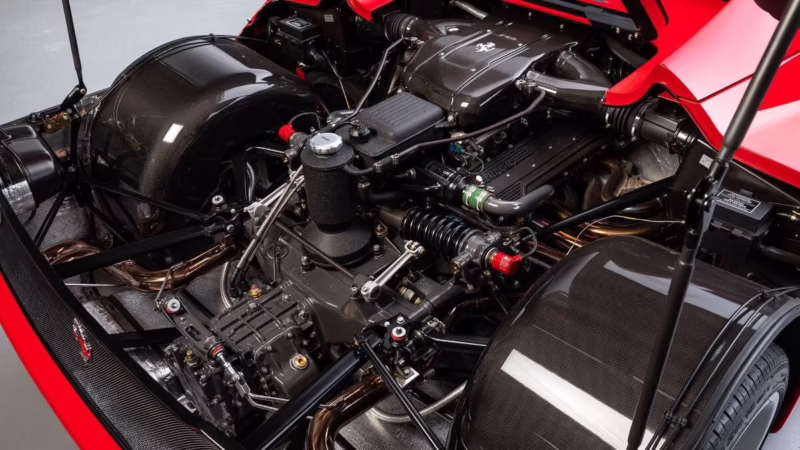 ¿Qué motor tiene el Ferrari F50?