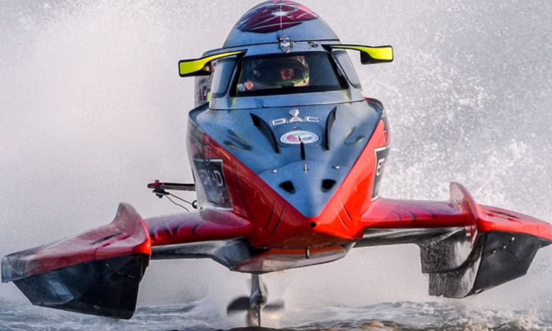 ¿Cuanto cuesta un Mercury Racing 1550?