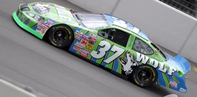 How tall is Ryan Preece?