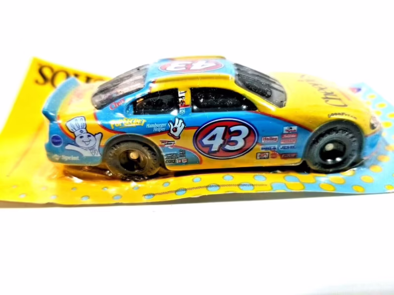 What kind of car is 43?