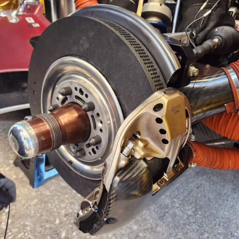 Does NASCAR use power brakes?