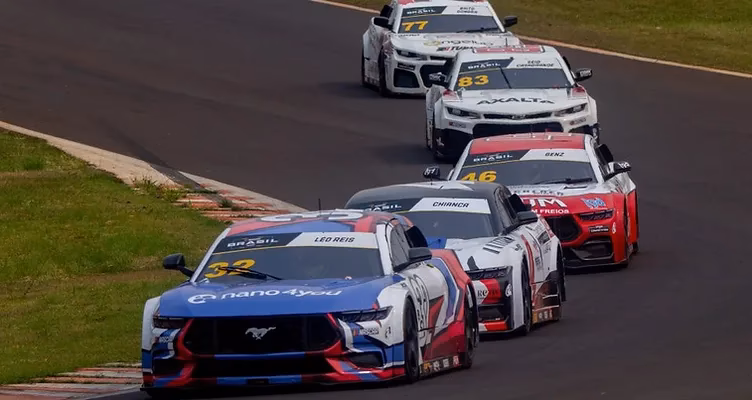 ¿Dónde puedo ver NASCAR en Brasil?