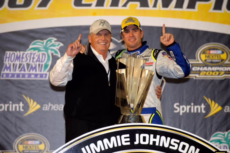 How many wins did Jimmie Johnson have in 2007?