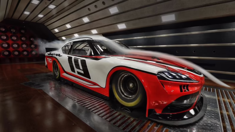 ¿Qué tan ruidosa es la carrera de NASCAR?