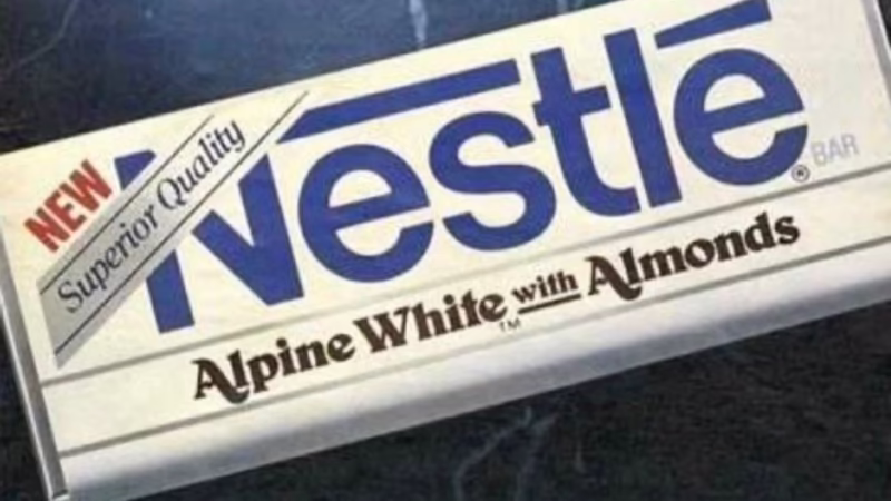 What chocolate bar was just discontinued?