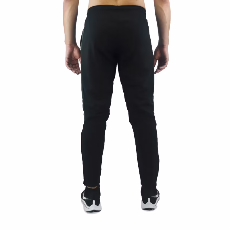 ¿Cómo se llaman los pantalones de moda hombre?