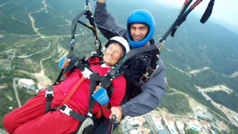 ¿Cuántos años tiene Peggy, la madre de Sascha Fitness?