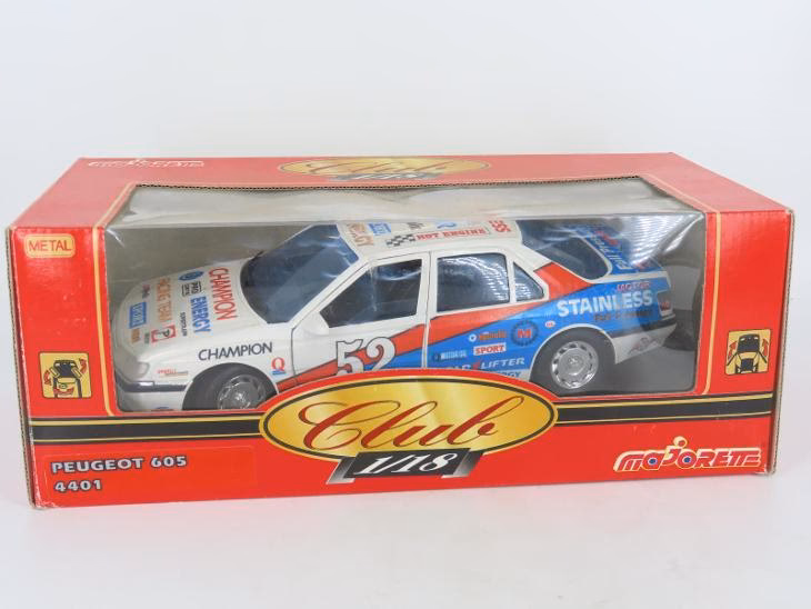 Was the Peugeot 607 a luxury car?