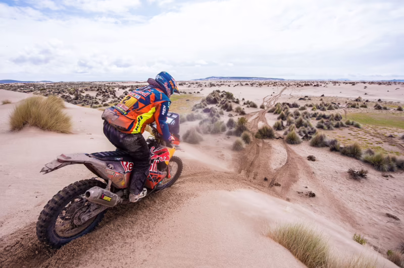 ¿Quién es el piloto francés más laureado en la historia del Rally Dakar?