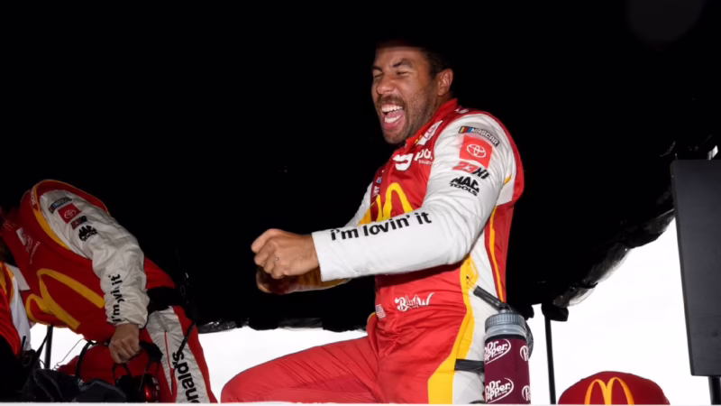 ¿Cuántos pilotos negros han ganado una carrera de NASCAR?