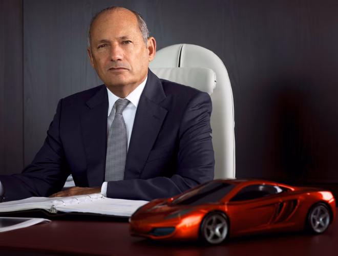 ¿Qué le pasó a Ron Dennis en McLaren?