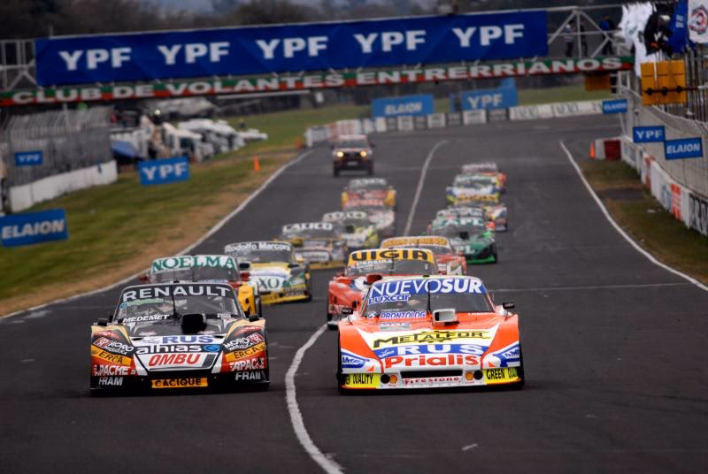 ¿Quién ganó la primera carrera del Turismo Carretera?