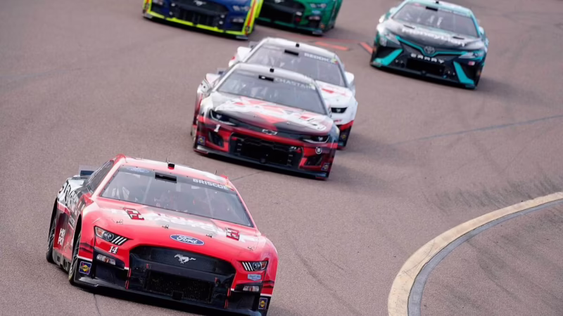 ¿Qué tipo de envoltura utiliza NASCAR?