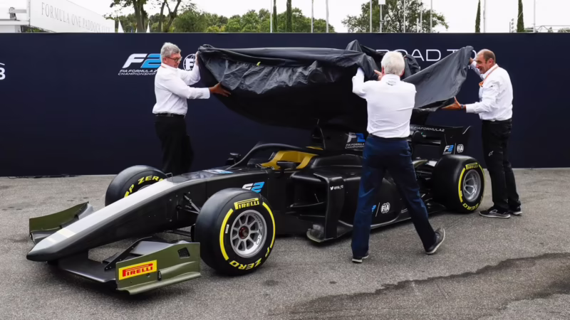 ¿Cuál es la velocidad punta de una Fórmula 2?