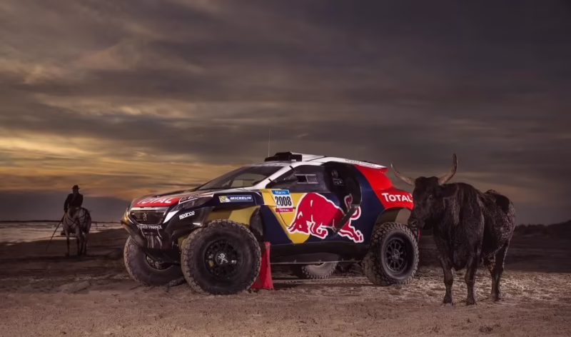 What engine does Toyota use in Dakar?