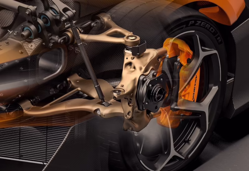 What is the suspension on the McLaren F1 road car?