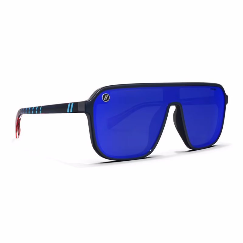 What kind of glasses does Bull wear?