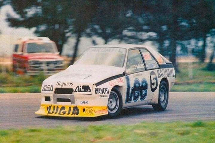 ¿Cuánto consume un Renault Fuego?