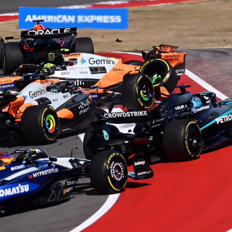 ¿Dónde puedo ver repeticiones completas de carreras de F1?