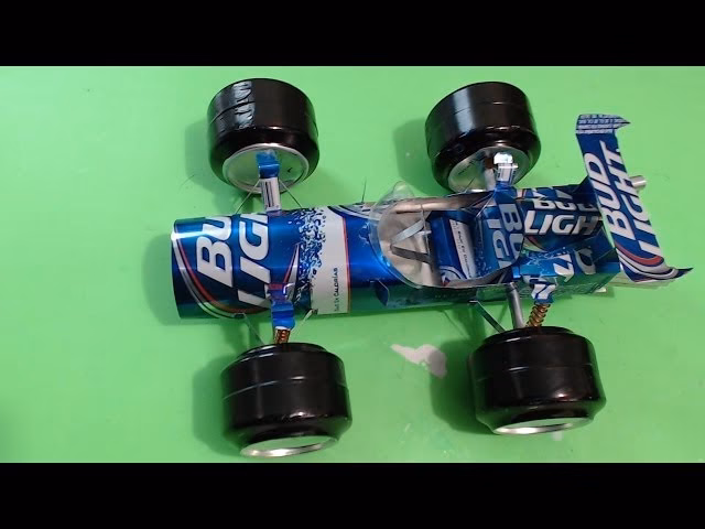 ¿Qué le hace el bicarbonato de sodio a la pintura del coche?