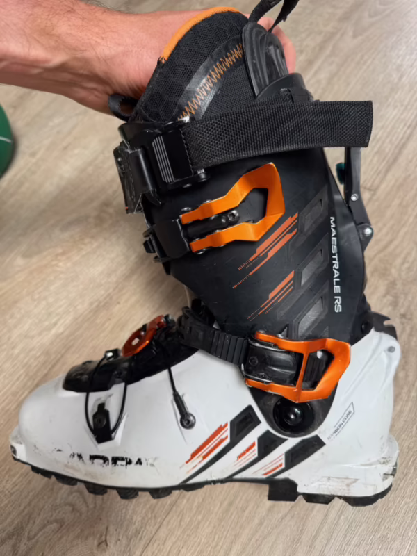 How to correctly fit Maestrale RS?