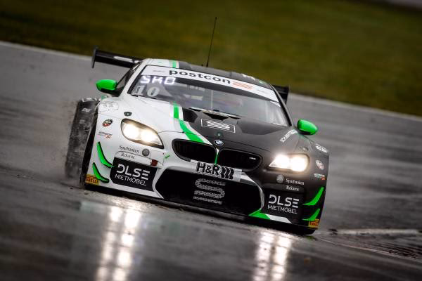 How much horsepower does the M6 GT3 produce?