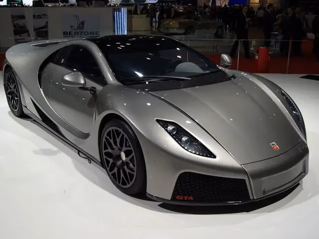 ¿Qué son los supercars?