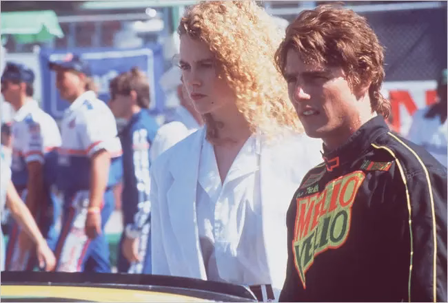 ¿Cómo se llama la película de Tom Cruise donde es piloto de carreras?