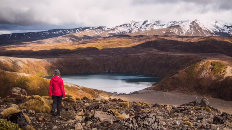 How long is the Tama Lakes walk?