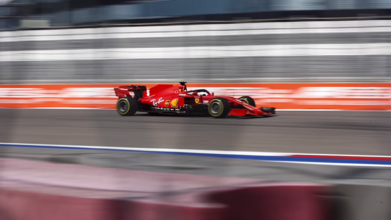 Qual é a velocidade máxima de um Fórmula 1?